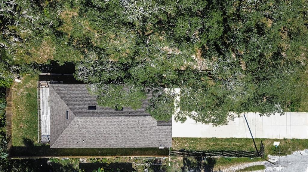 16519 US Highway 41 Spring Hill, FL 34610 - Photo 34 of 37 an aerial view of a house with a yard