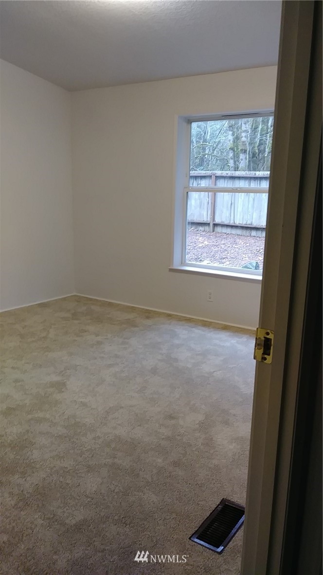 131 East Blake Road Belfair, WA 98528 - Photo 6 of 13 Gallery Image 6