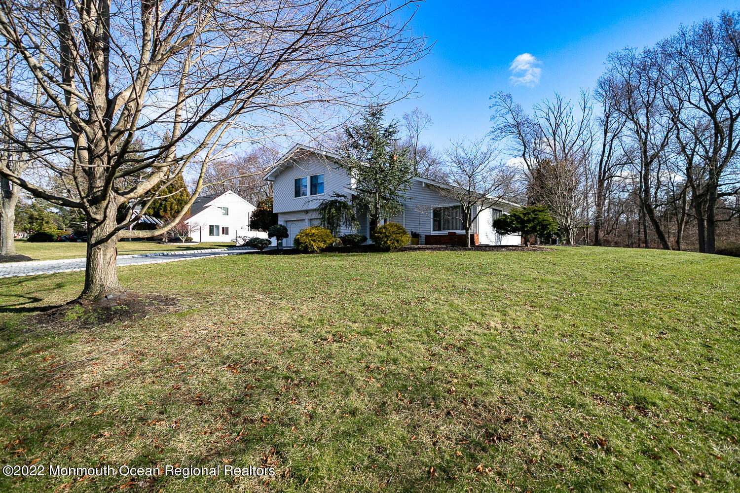 32 Edwards Drive Freehold, NJ 07728 - Photo 5 of 32 32 Edwards-5