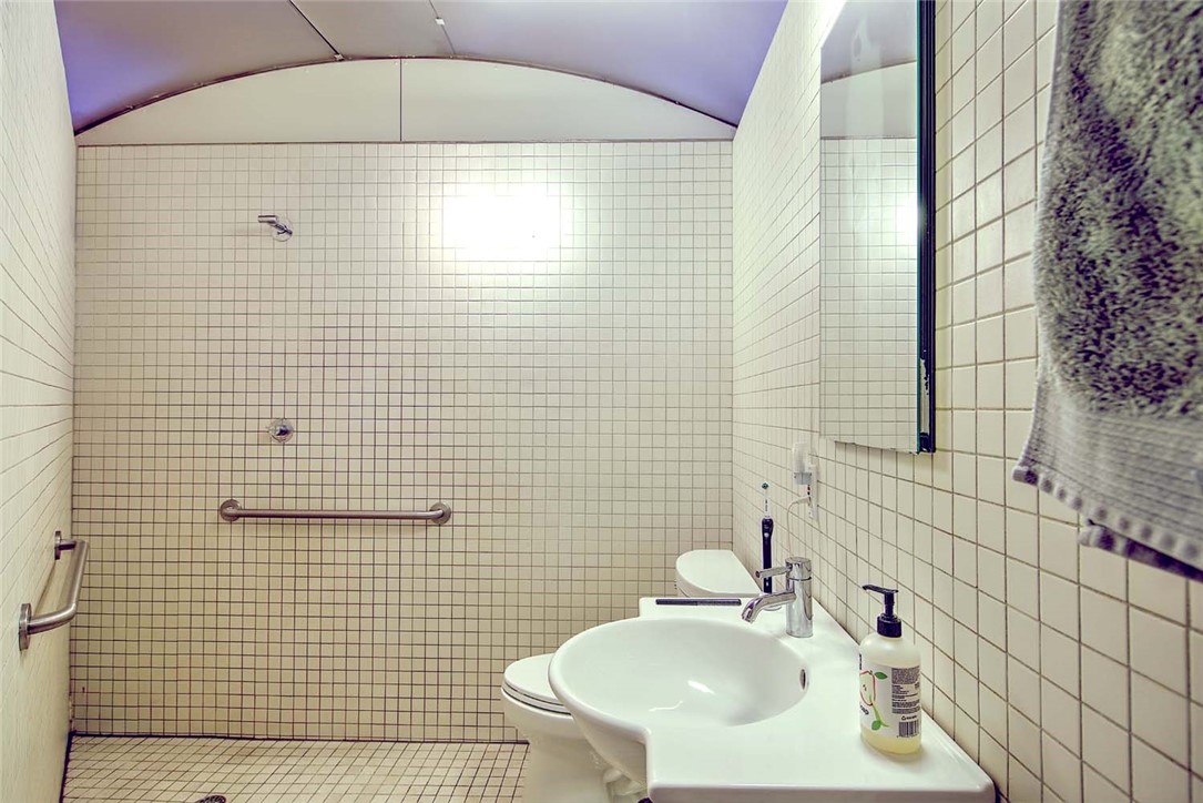 116 Chestnut Street, Unit L Providence, RI 02903 - Photo 30 of 34