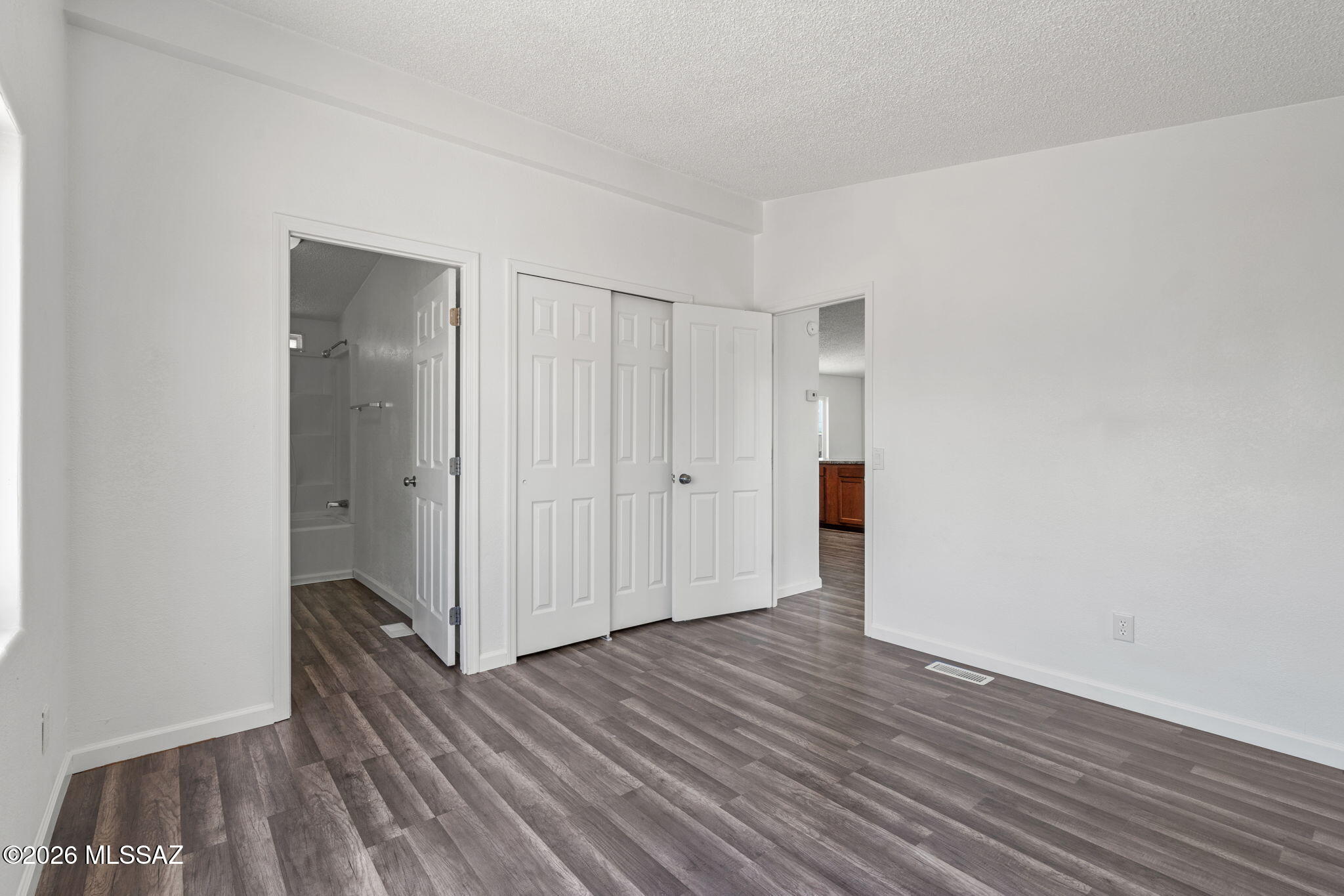 5955 South Arrow Road Tucson, AZ 85757 - Photo 19 of 32 Primary Bedroom