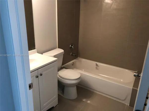 $2,450 | 8883 Fontainebleau Boulevard, Unit 101A, Miami, FL 33172