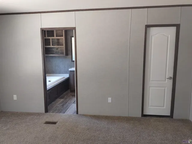 $177,500 | 18884 Scivicque Lane, Denham Springs, LA 70726