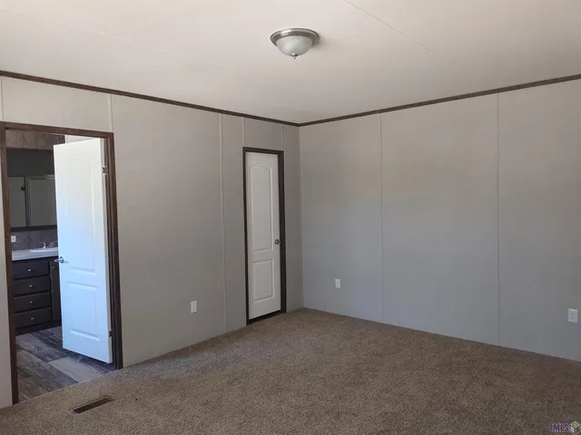 $177,500 | 18884 Scivicque Lane, Denham Springs, LA 70726