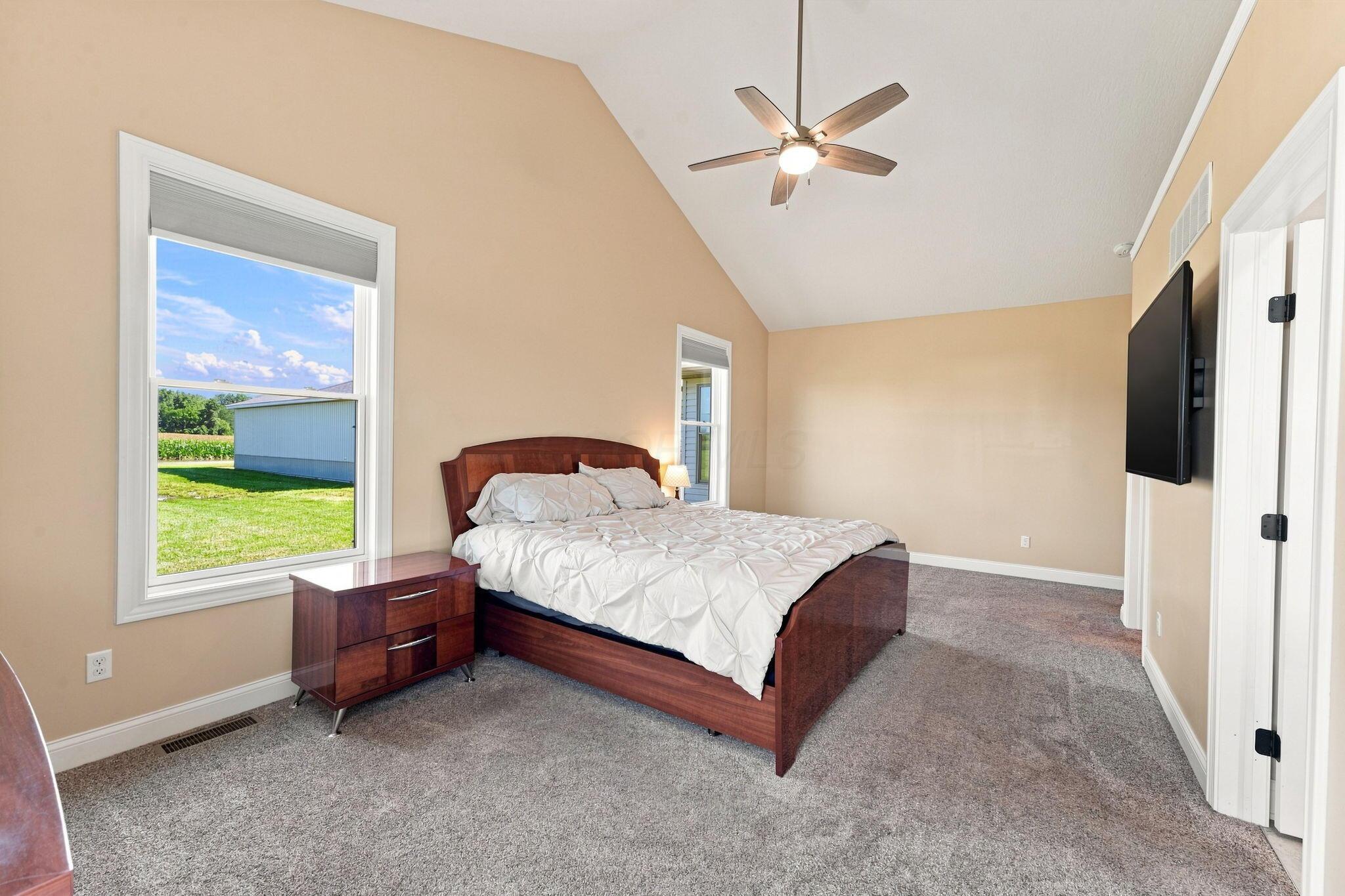 6548 Basil Western Road Northwest Carroll, OH 43112 - Photo 42 of 107 Primary bedroom