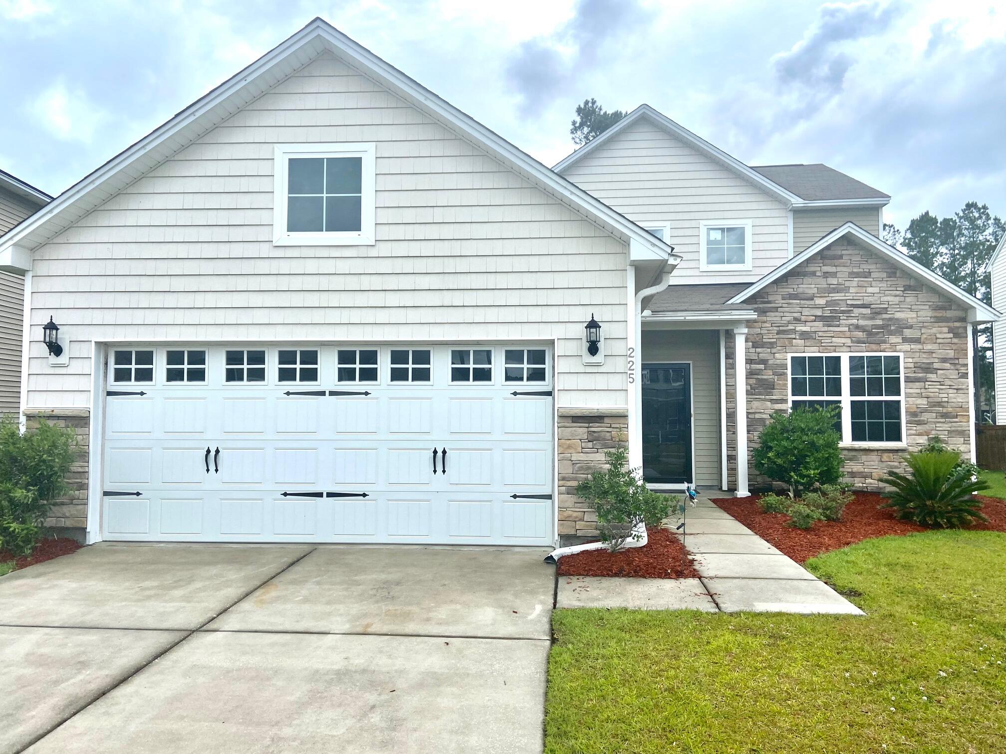 225 Decatur Drive Summerville, SC 29486 - Photo 1 of 14 IMG_3147