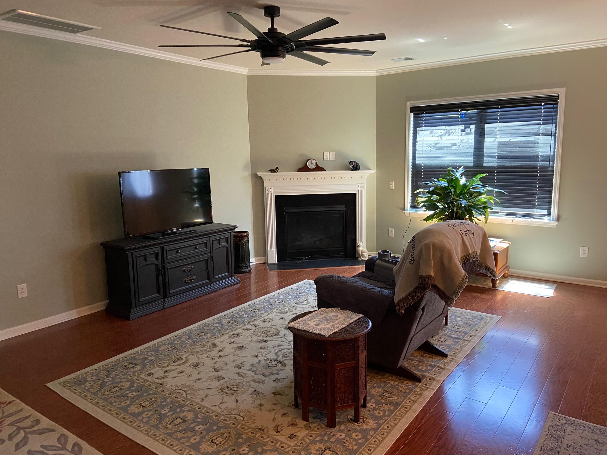 225 Decatur Drive Summerville, SC 29486 - Photo 2 of 14 IMG_3058