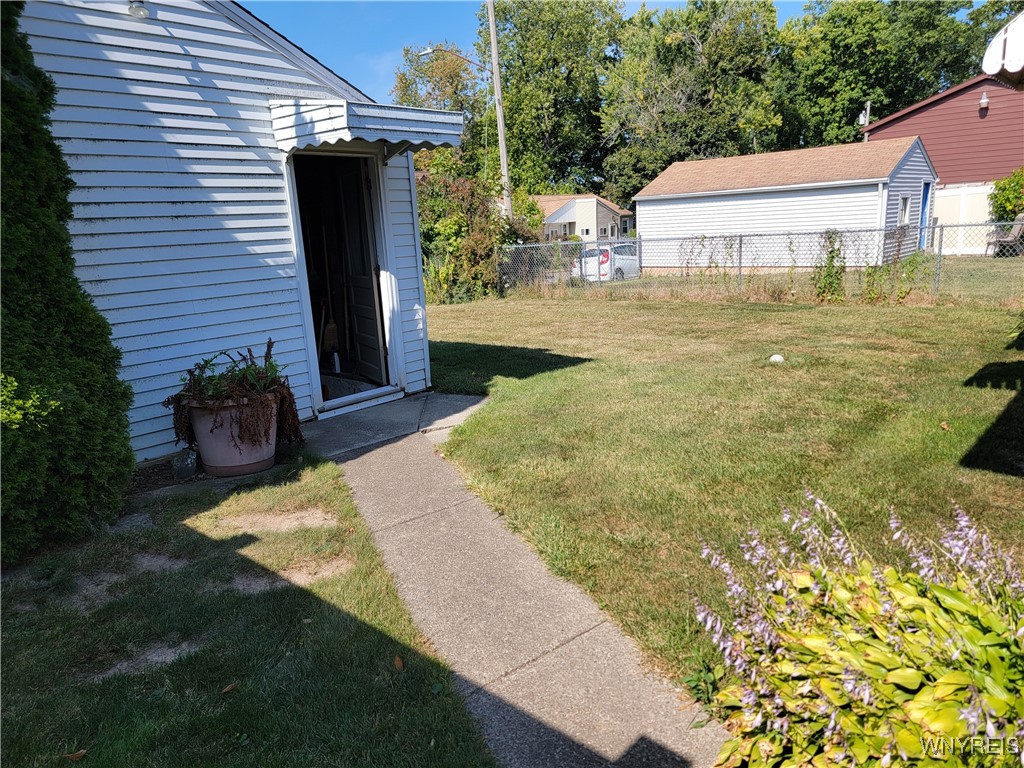 4022 Lewiston Road Niagara Falls, NY 14305 - Photo 25 of 27