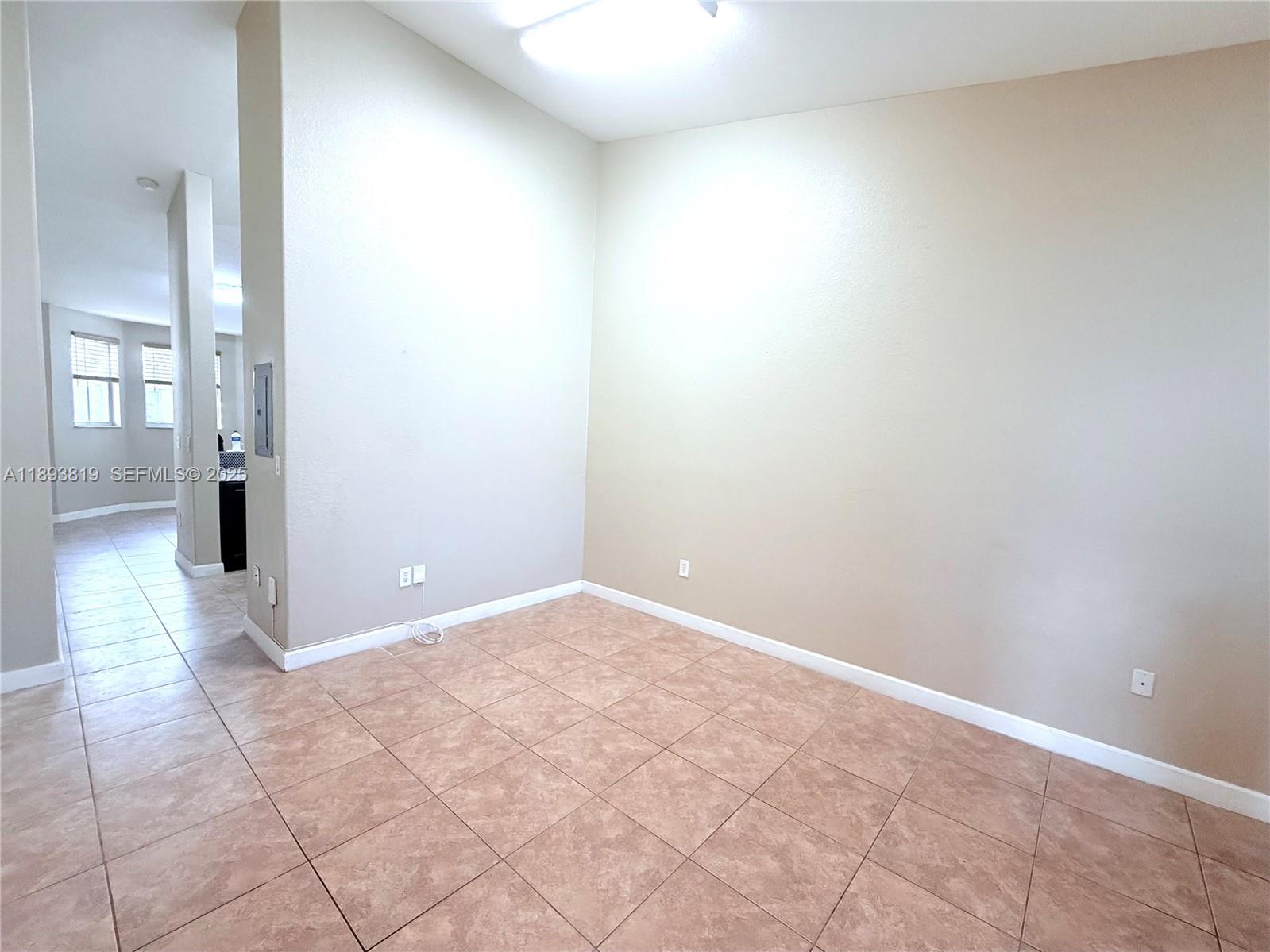1656 Southeast 29th Court, Unit 207 Homestead, FL 33035 - Photo 21 of 31