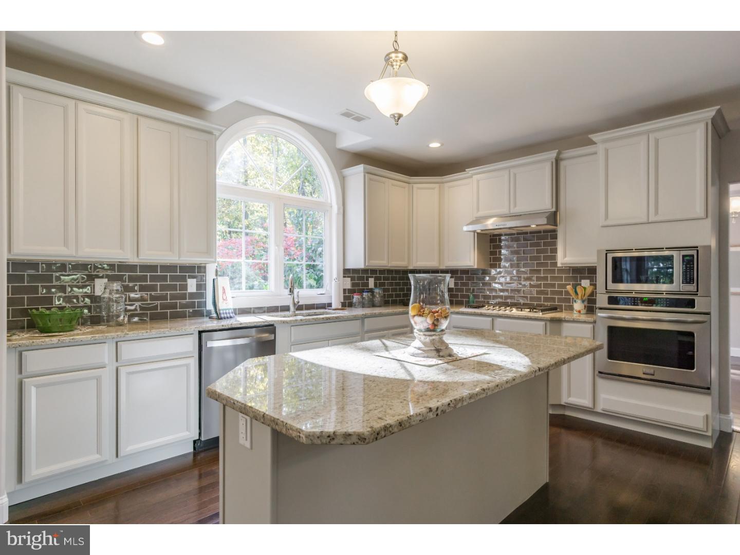 1449 Moyer Road Telford, PA 18969 - Photo 11 of 22 Kitchen