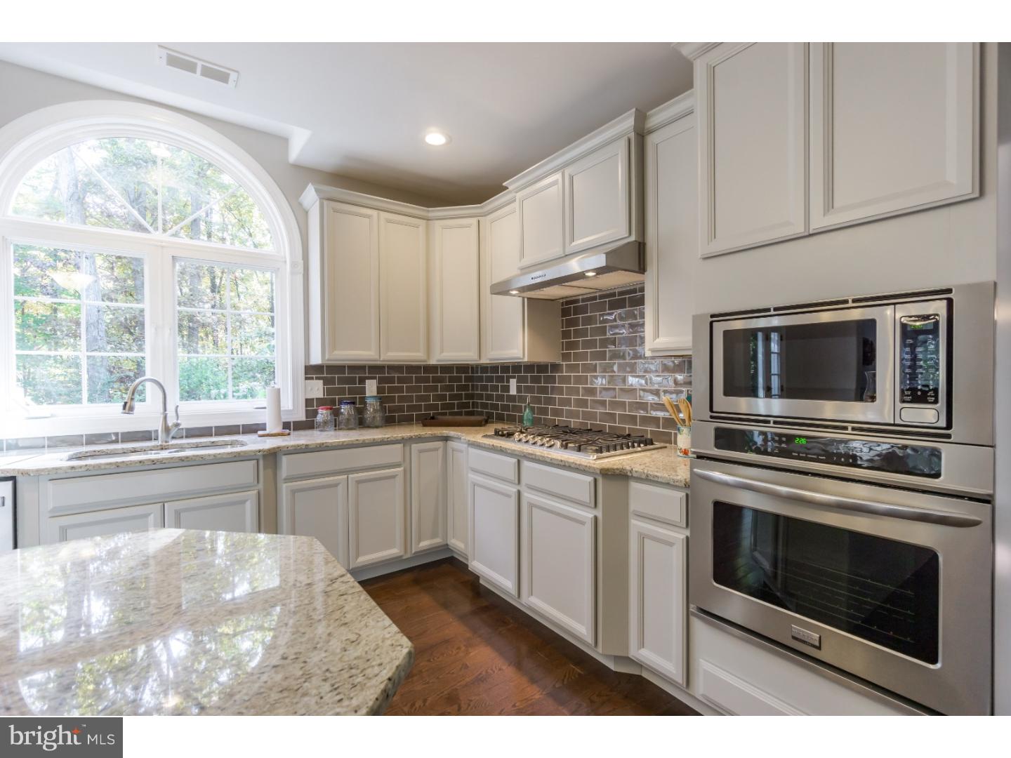 1449 Moyer Road Telford, PA 18969 - Photo 10 of 22 Kitchen