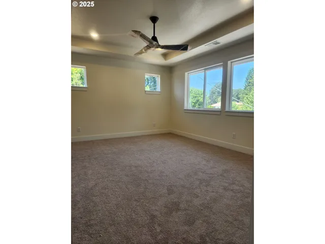 $574,900 | 3233 East Province Court, Newberg, OR 97132