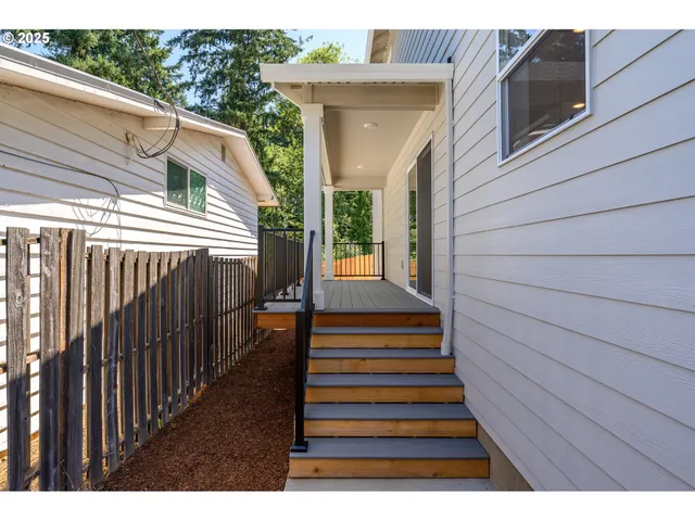 $574,900 | 3233 East Province Court, Newberg, OR 97132