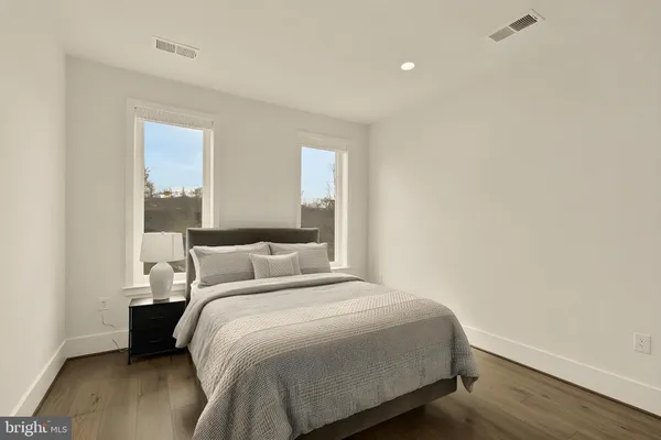 $1,599,900 | 3737 Glenmoor Reserve Lane, Chevy Chase, MD 20815