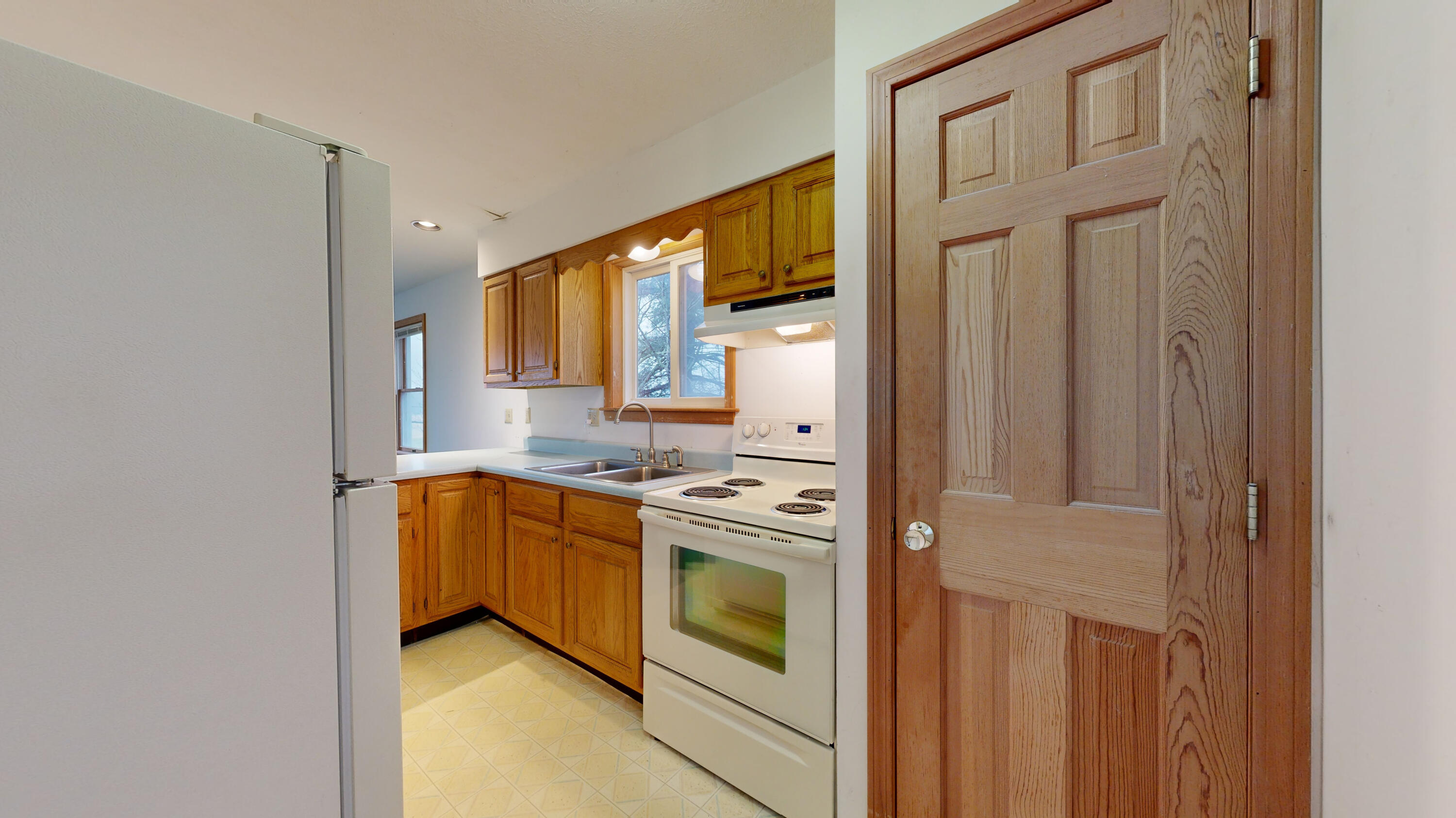 121 Pond Road Wales, ME 04280 - Photo 7 of 41 121-Pond-Rd-Wales-ME-04280-12292023_0901
