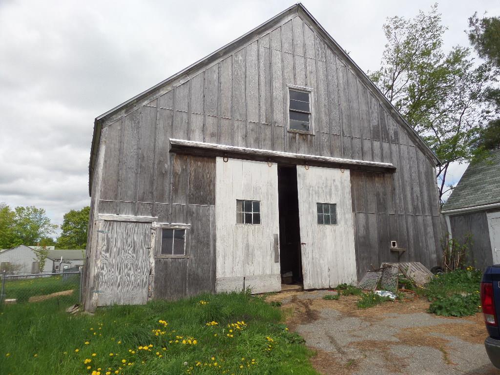 307 Razorville Road Washington, ME 04574 - Photo 4 of 23 36'x40' post and beam barn with...