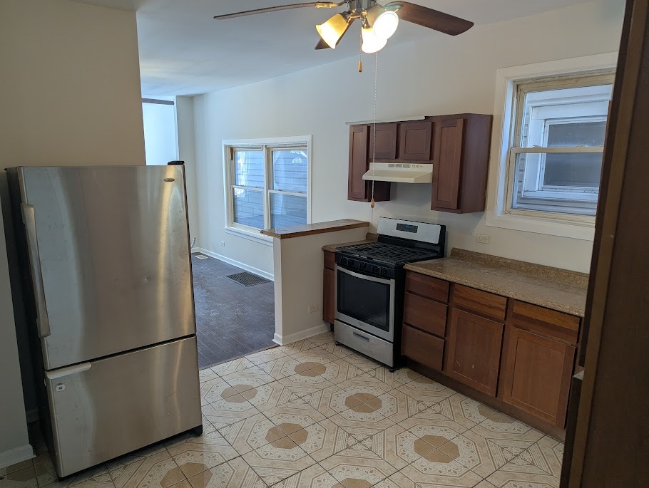 11316 South Indiana Avenue Chicago, IL 60628 - Photo 3 of 15