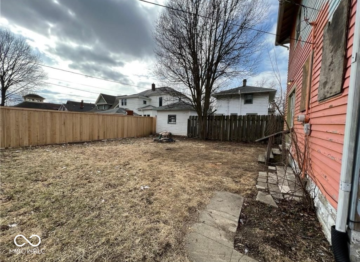 2607 East 12th Street Indianapolis, IN 46201 - Photo 3 of 11