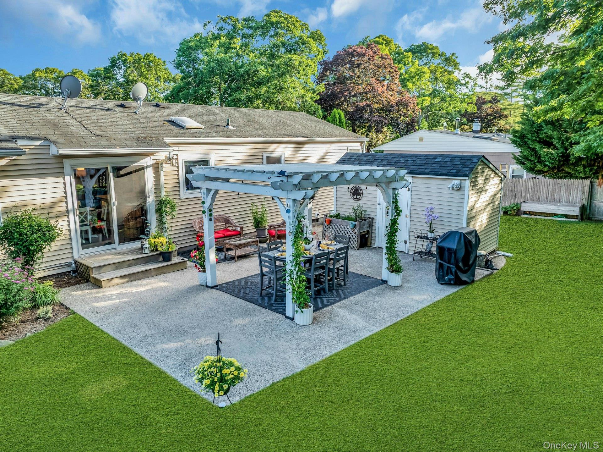 116 West Tiana Road Hampton Bays, NY 11946 - Photo 43 of 50