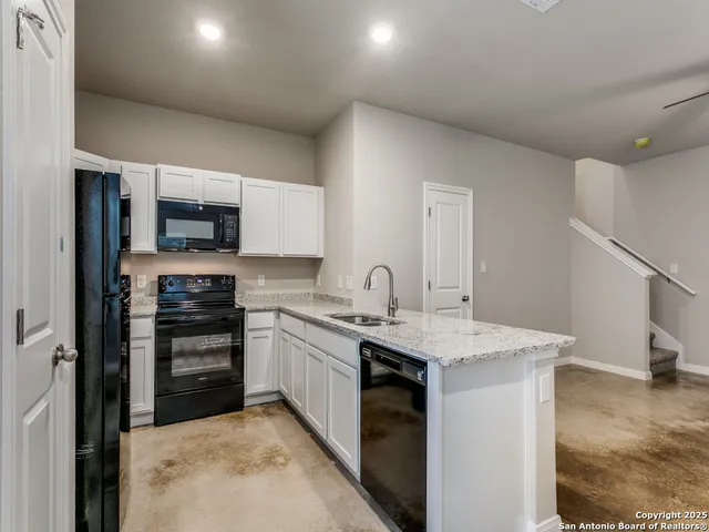 $1,595 | 7935 Dial Ike Drive, Unit 402, San Antonio, TX 78218