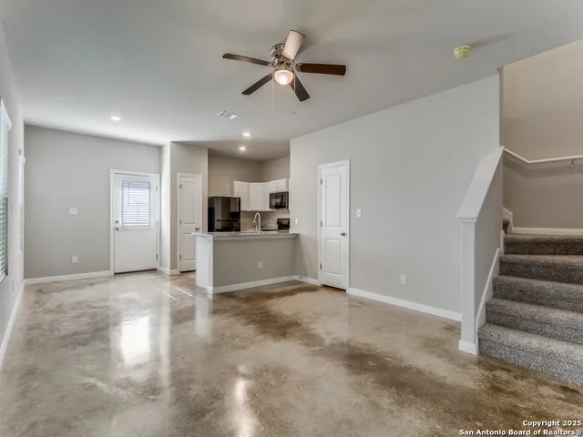 $1,595 | 7935 Dial Ike Drive, Unit 402, San Antonio, TX 78218