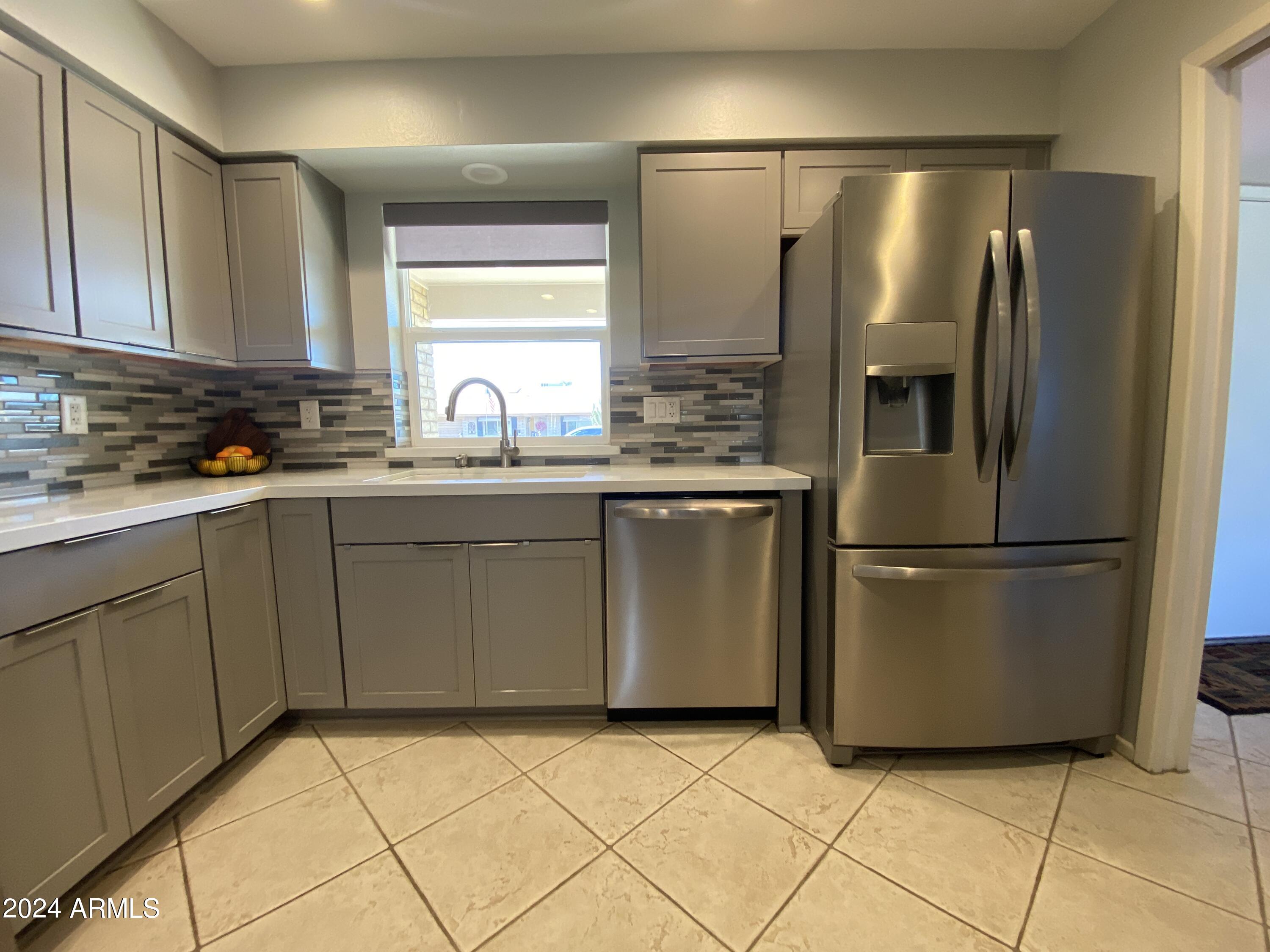561 South Rochester Mesa, AZ 85206 - Photo 8 of 34 8