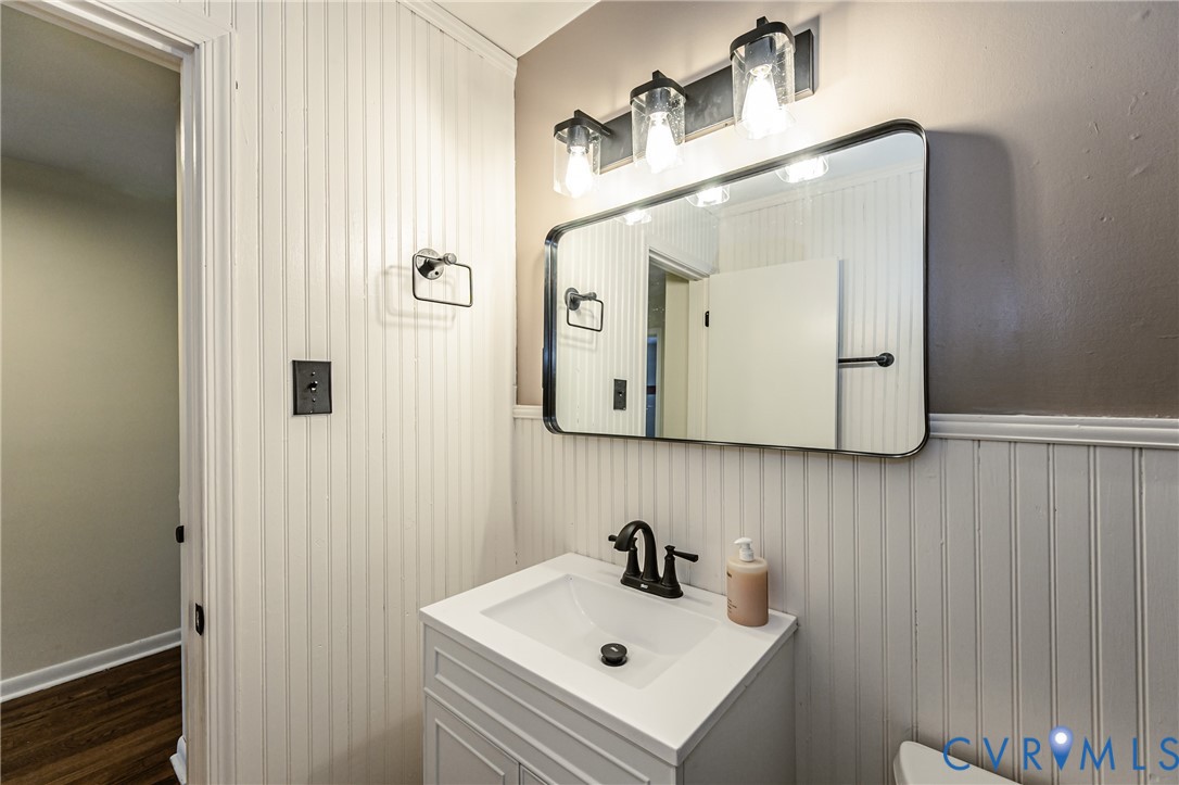 6048 Gainford Road Richmond, VA 23234 - Photo 75 of 83 Bathroom with vanity and toilet