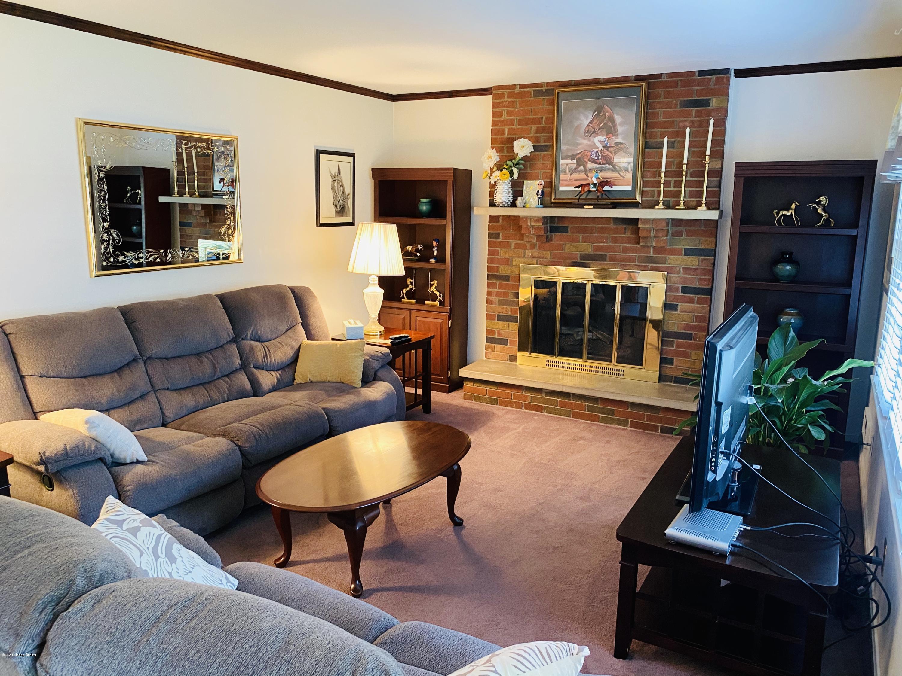 2903 Nepperhan Road Louisville, KY 40218 - Photo 2 of 25 Living Rm w Fireplace