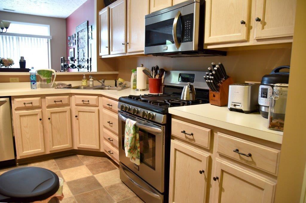 56 Stone Ridge Boulevard, Unit CONDO Hermitage, PA 16148 - Photo 6 of 14 Gallery Image 6