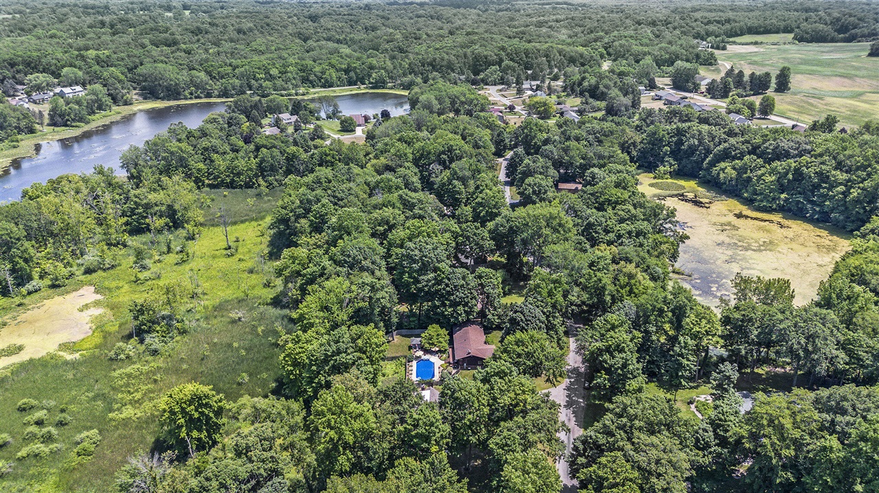 2569 Ridgewood Trail Berrien Springs, MI 49103 - Photo 6 of 31