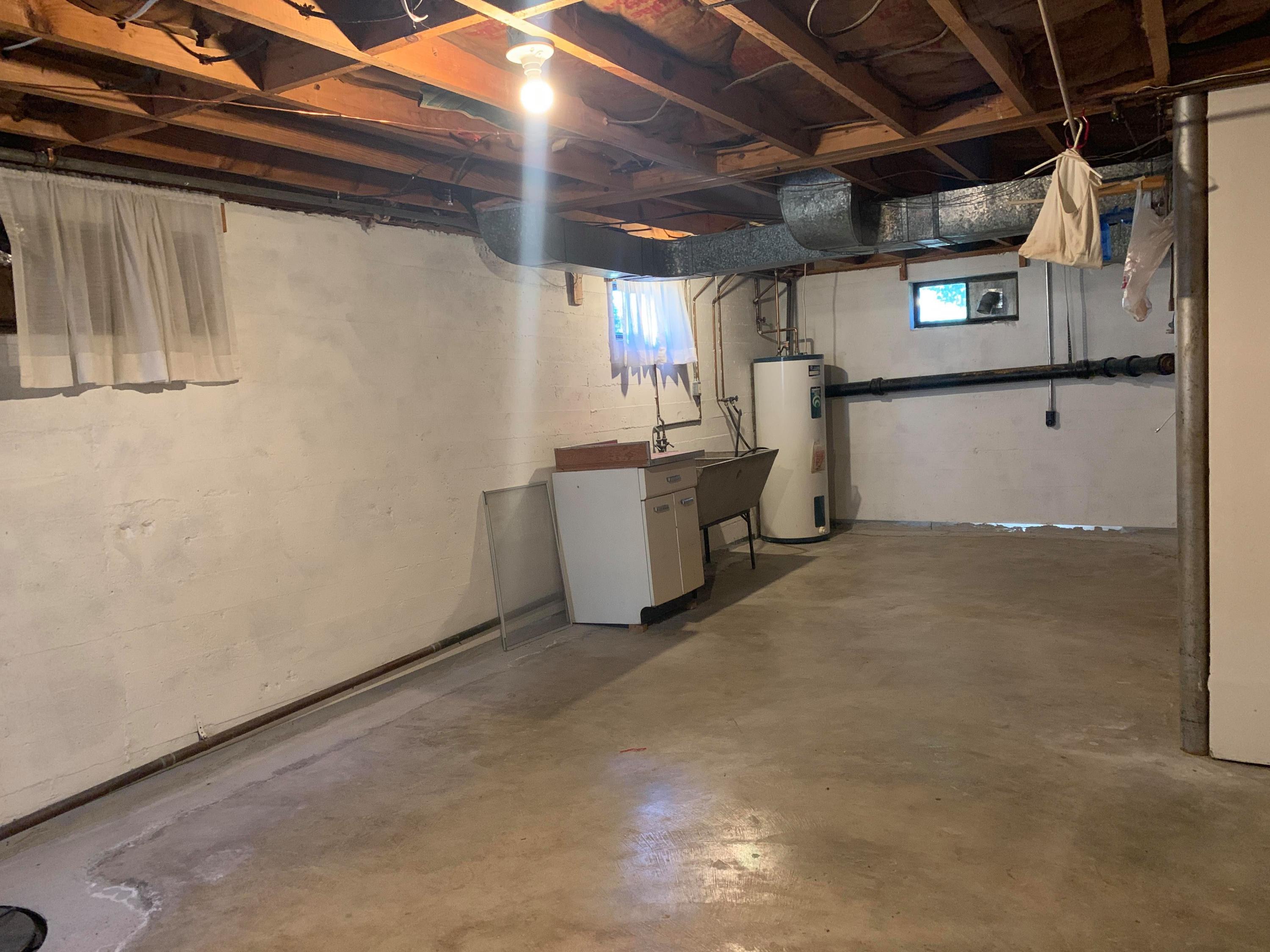 4909 Bower Road Roanoke, VA 24018 - Photo 12 of 14 70002787_535159390576777_899180391869867