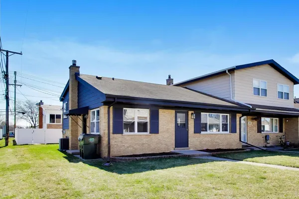 $375,000 | 9011 North Grace Avenue, Niles, IL 60714