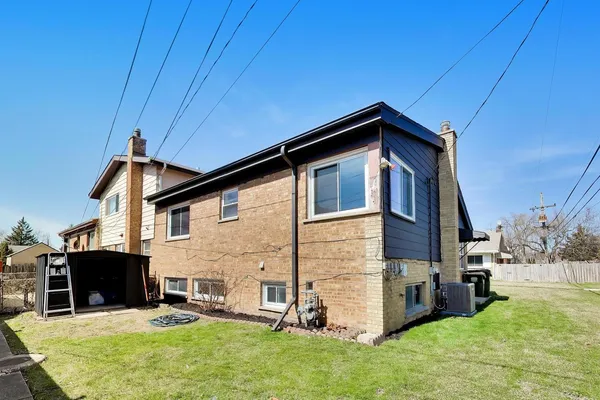 $375,000 | 9011 North Grace Avenue, Niles, IL 60714