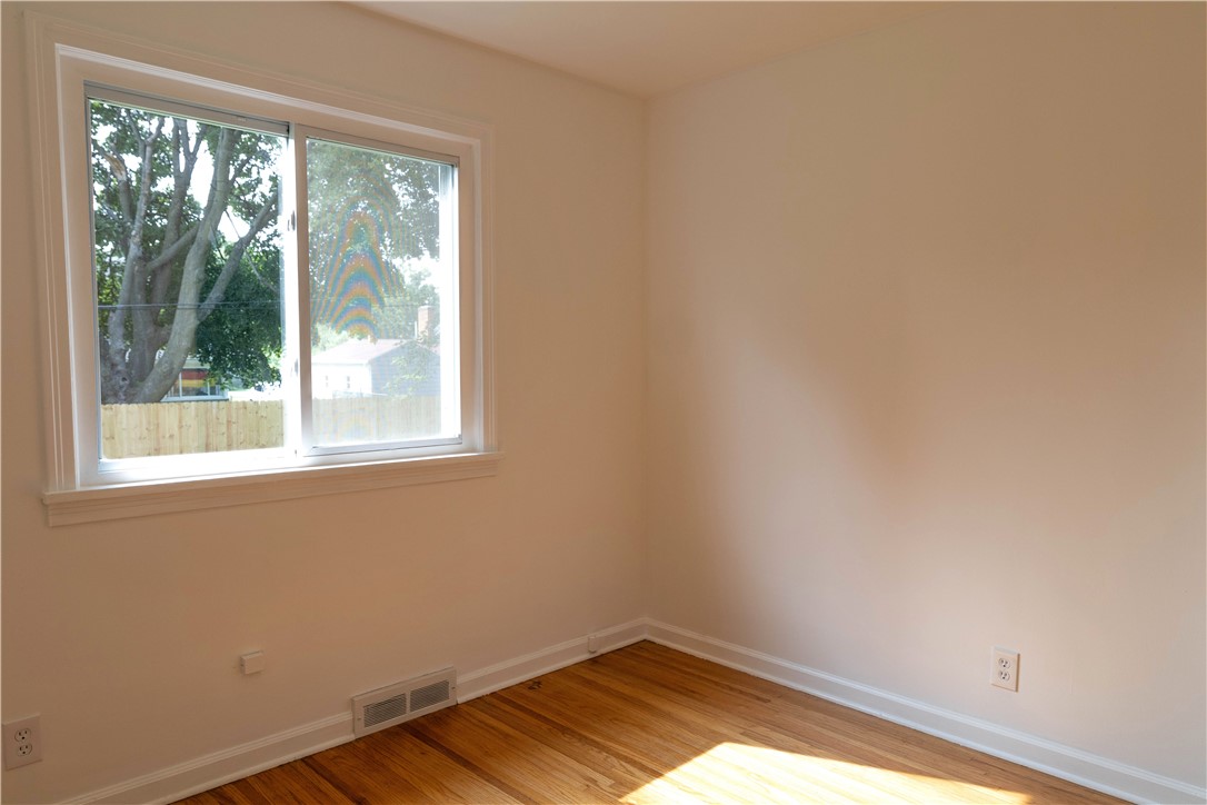 137 Long Meadow Drive Irondequoit, NY 14621 - Photo 11 of 28