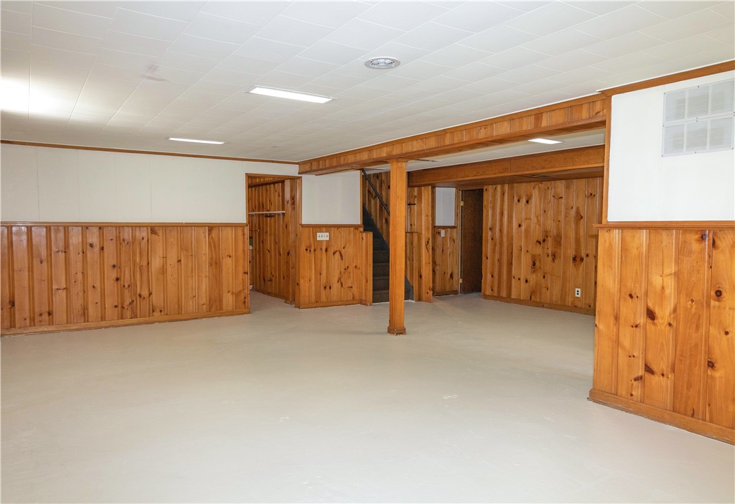 137 Long Meadow Drive Irondequoit, NY 14621 - Photo 13 of 28