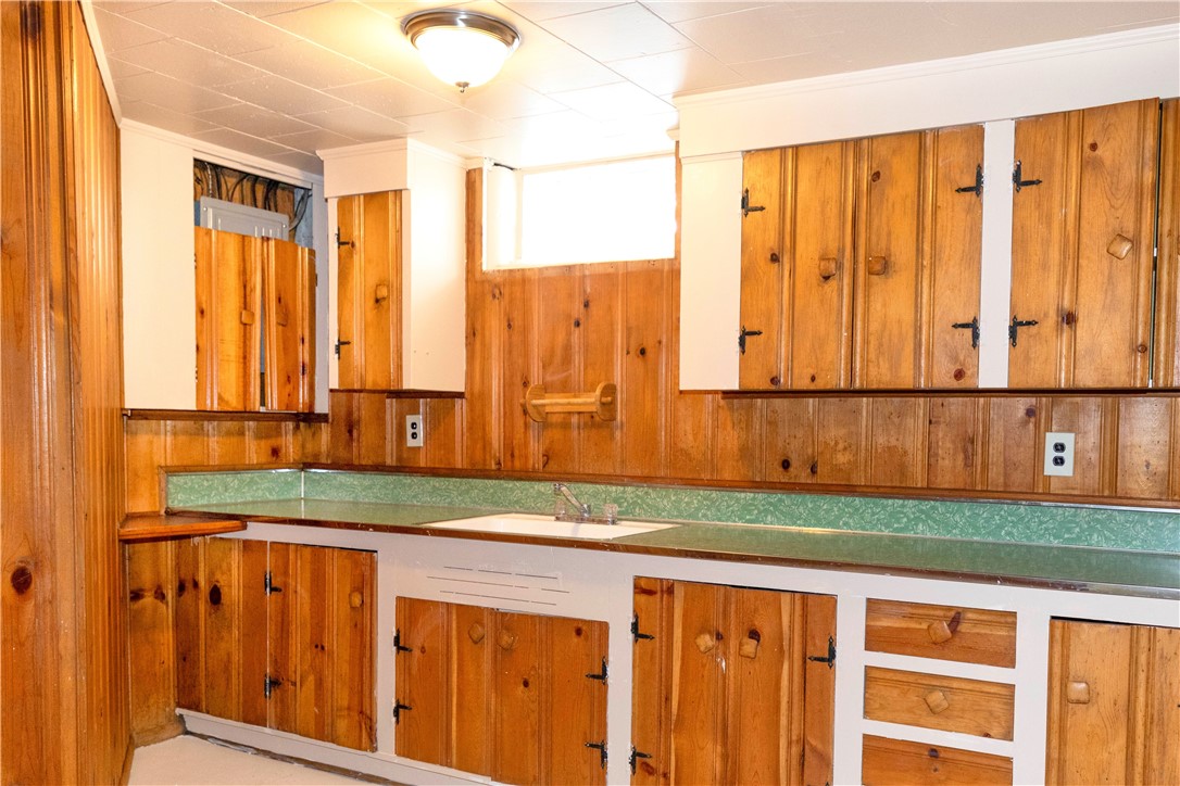 137 Long Meadow Drive Irondequoit, NY 14621 - Photo 14 of 28