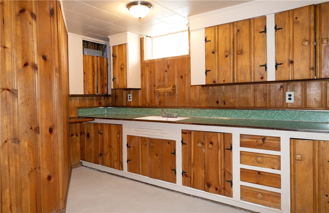 137 Long Meadow Drive Irondequoit, NY 14621 - Photo 15 of 28