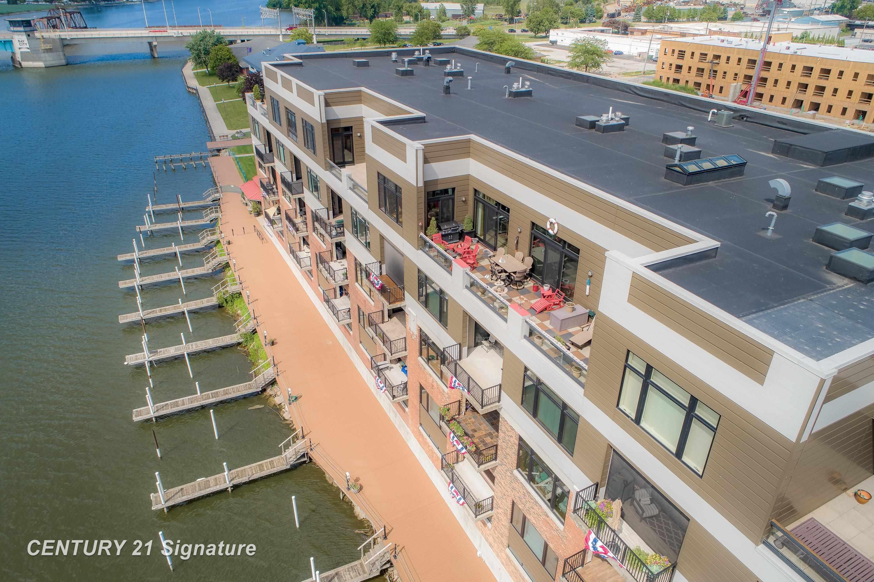 1111 North Water Street Bay City, MI 48708 - Photo 63 of 71 50213767-0ec6c671-c459-470e-bf98-6ee58ab32ba8.JPG