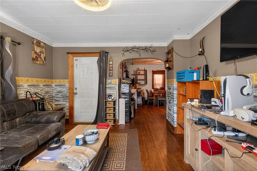 978 Wooster Road North Barberton, OH 44203 - Photo 8 of 31