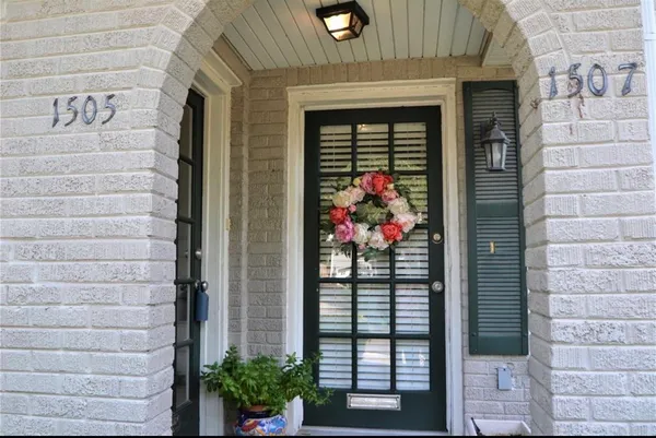$2,395 | 1507 McDuffie Street, Houston, TX 77019