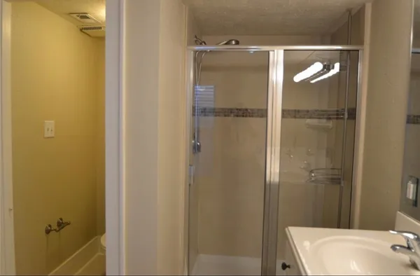 $2,495 | 1507 McDuffie Street, Houston, TX 77019