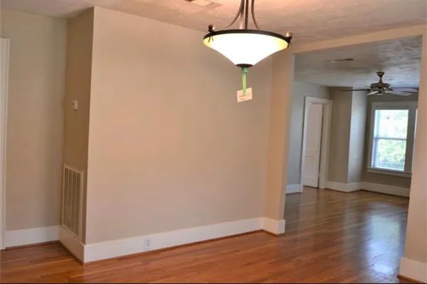 $2,495 | 1507 McDuffie Street, Houston, TX 77019