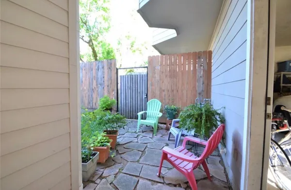 $2,495 | 1507 McDuffie Street, Houston, TX 77019