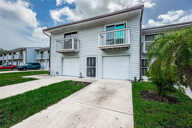 $215,000 | 6206 92nd Place North, Unit 3605, Pinellas Park, FL 33782