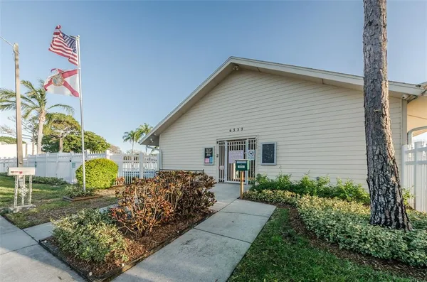 $210,000 | 6206 92nd Place North, Unit 3605, Pinellas Park, FL 33782