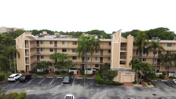 $2,200 | 14307 Bedford Drive, Unit 302, Delray Beach, FL 33446