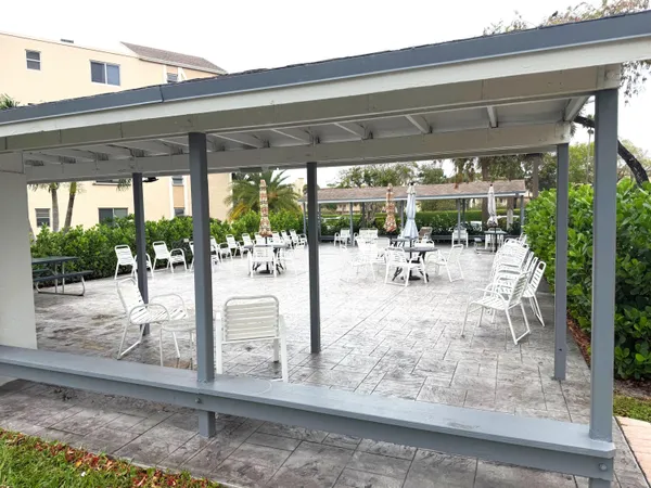 $2,200 | 14307 Bedford Drive, Unit 302, Delray Beach, FL 33446