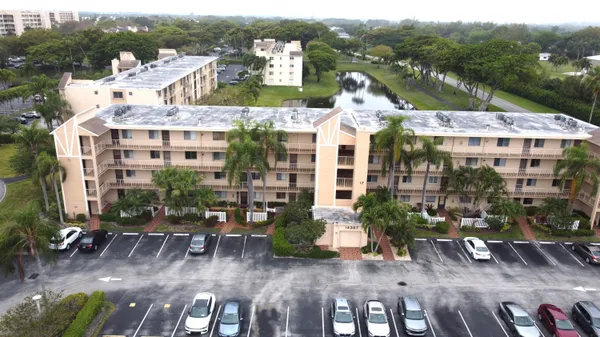 $2,200 | 14307 Bedford Drive, Unit 302, Delray Beach, FL 33446