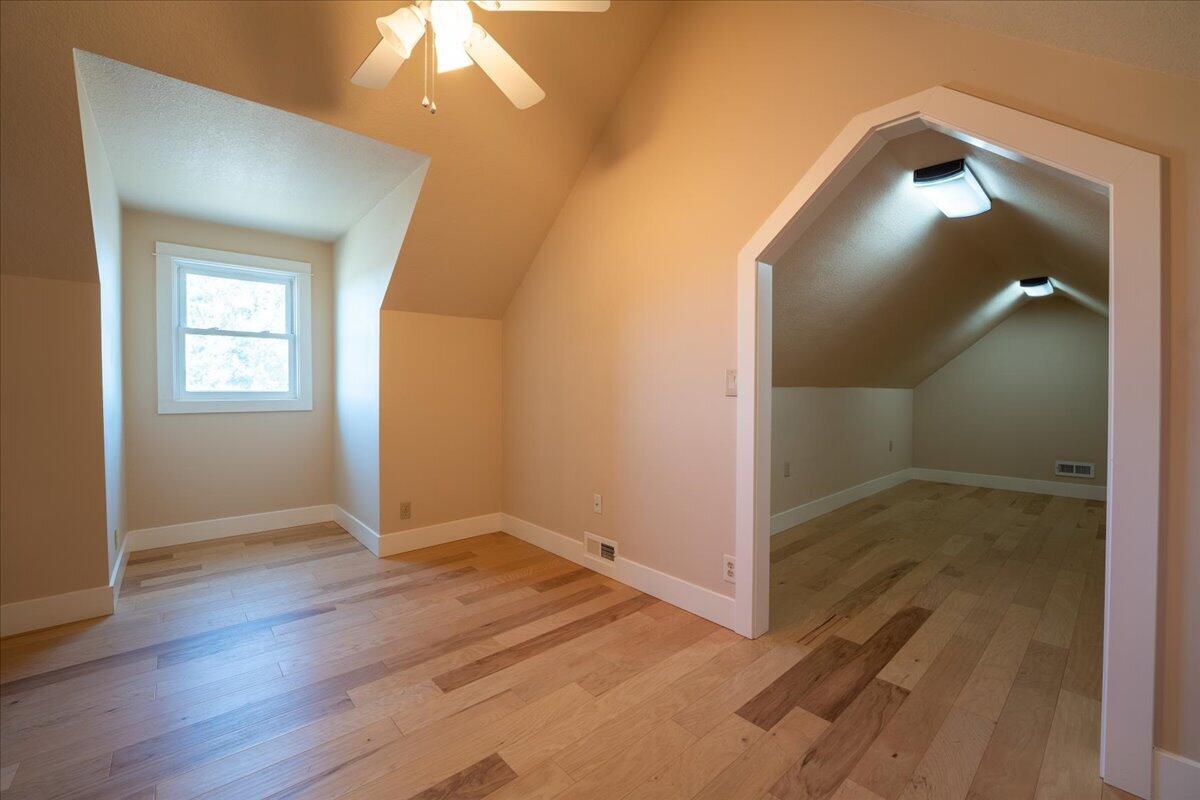 66215 Barr Road Bend, OR 97703 - Photo 36 of 63 Bed 2 with bonus