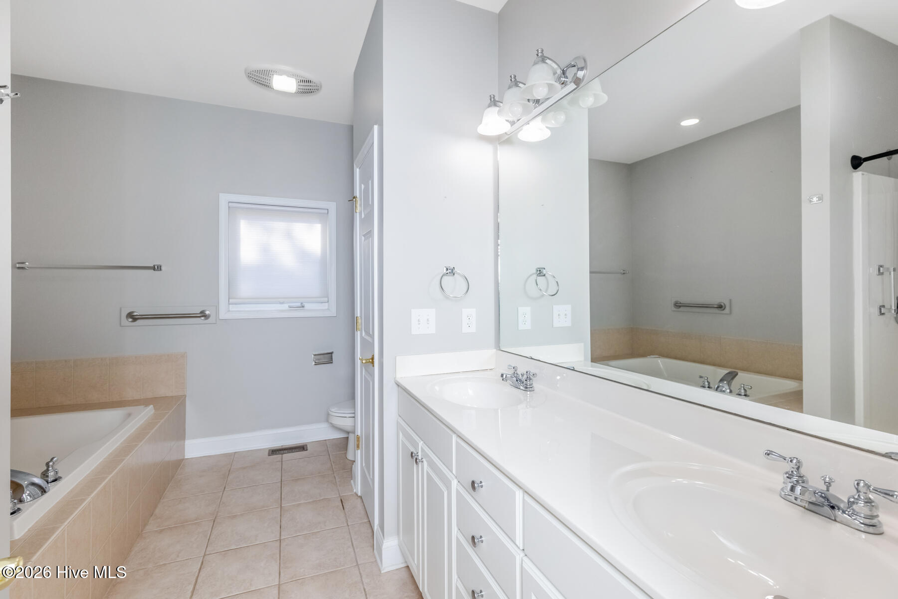 1220 Burning Tree Road Pinehurst, NC 28374 - Photo 20 of 49 primary-bath1-2